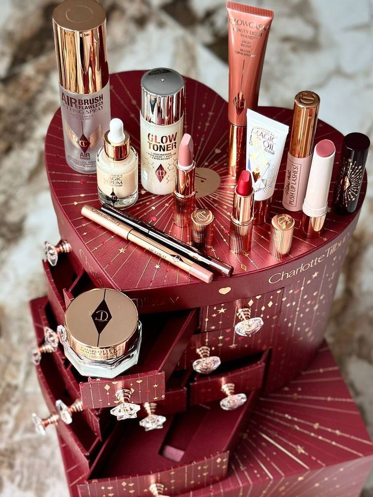 CALENDARIO DE ADVIENTO CHARLOTTE TILBURY